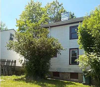 2 bed, 1000 sqft, $1,100 — Photo 4