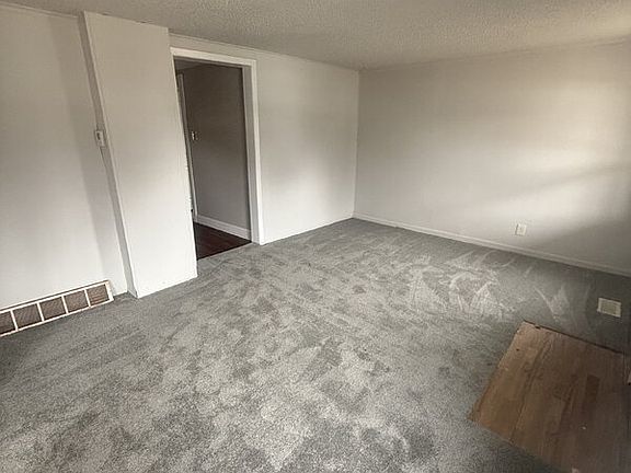 3rd image of 5508 SW 8th St