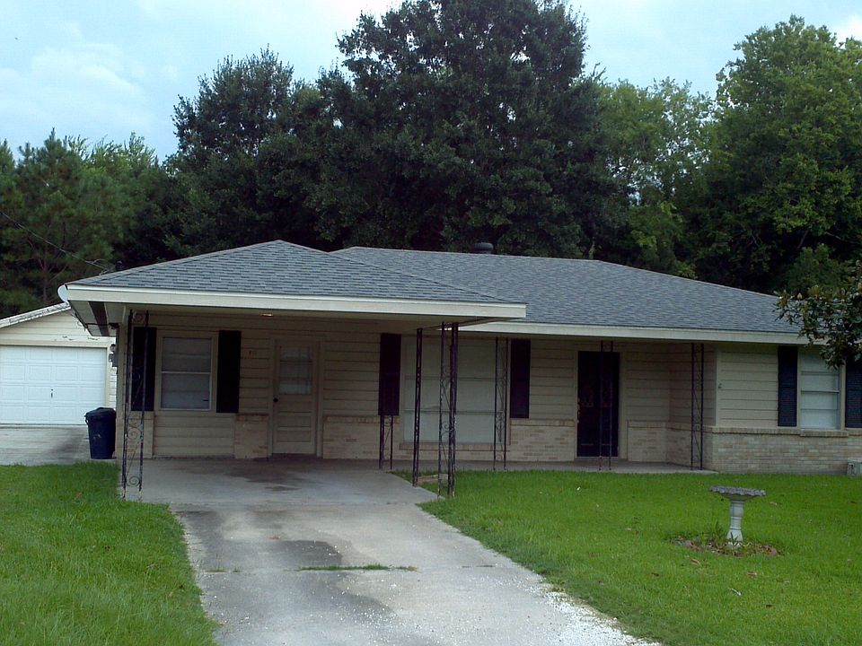 1st image of 211 Alex St