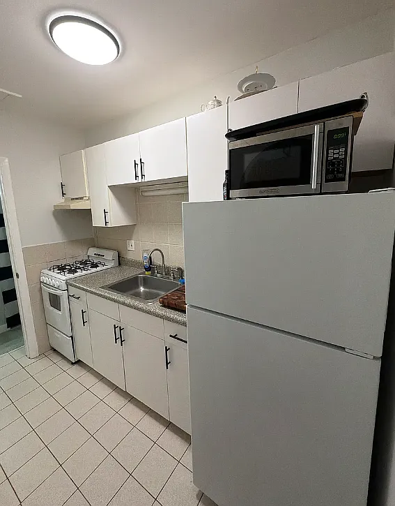 Studio, $2,450 — Photo 2