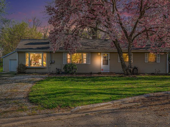 942 Clay St, Niles, MI 49120