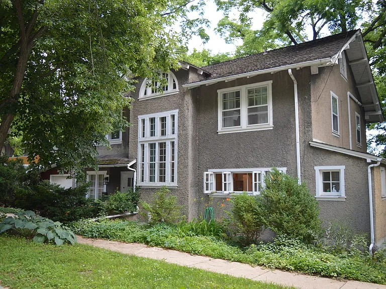 1825 Summit Ave — Photo 19