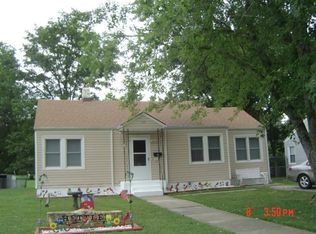 319 E 12th St, Ottawa, KS 66067