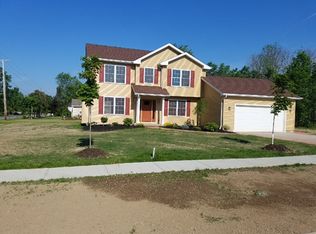 3 Veronica Dr, West Seneca, NY 14224