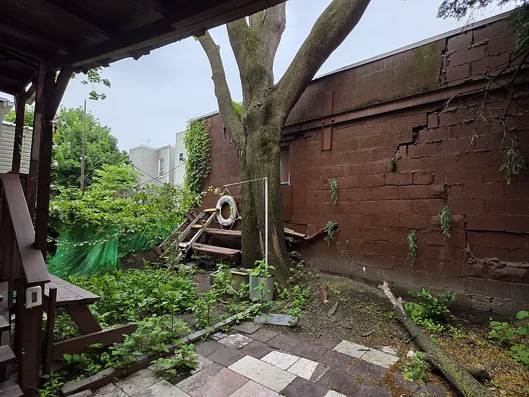 107 Grant Ave #1 — Photo 14