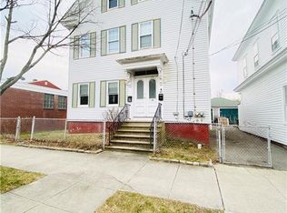 471 Wood St #1, Bristol, RI 02809