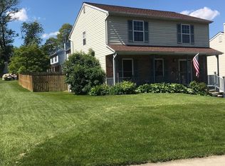 1422 Burnside Dr, Hampstead, MD 21074