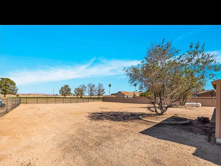 4709 Saddlehorn Rd — Photo 10