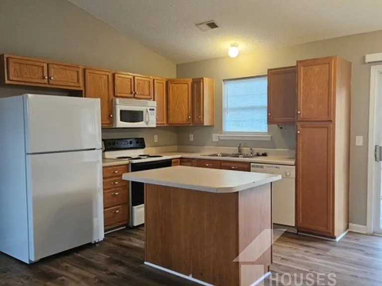 342 Honor Rd — Photo 4