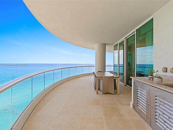 3rd image of 16051 Collins Ave APT 1804