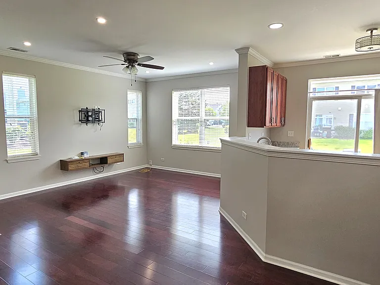 481 Silver Charm Dr — Photo 3
