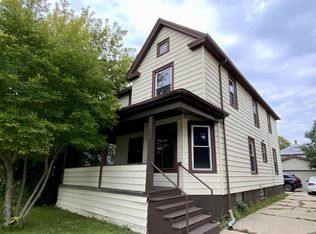 1545 S Memorial Dr, Racine, WI 53403