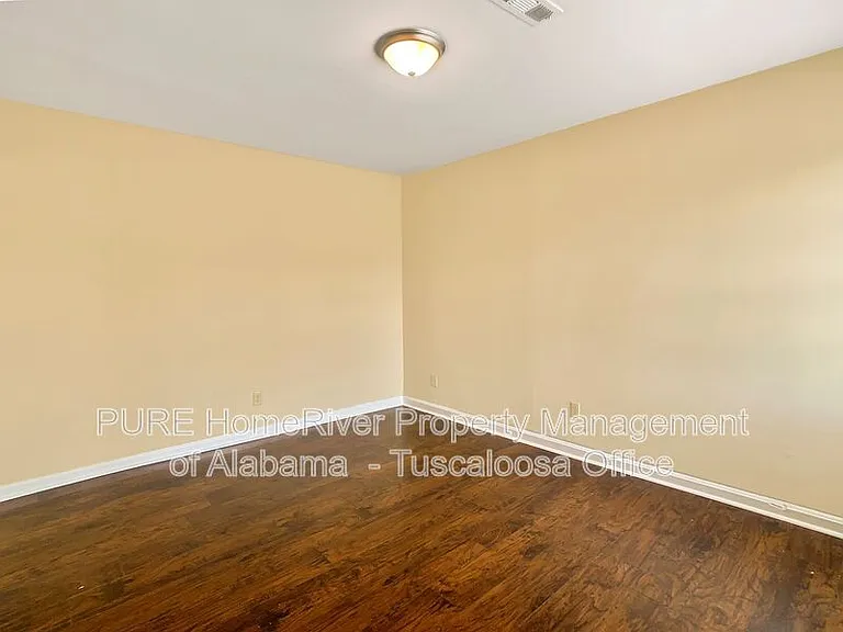 1120 19th St #7 — Photo 9