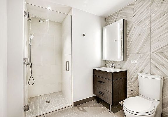 4th image of 415 W 120th St #13B