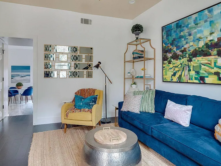 414 E Gaston St — Photo 6