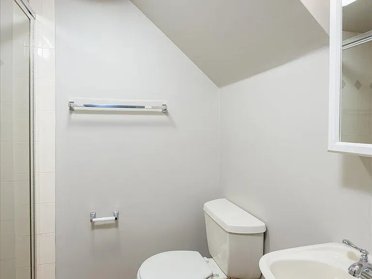 538 NE 7th Ave #1 — Photo 22