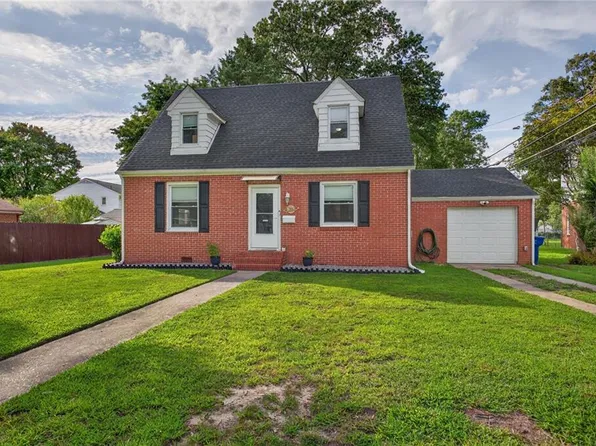 103 Smith Ln, Newport News, VA 23601
