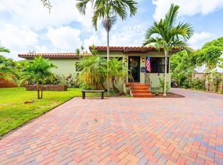 550 Westward Dr, Miami Springs, FL 33166