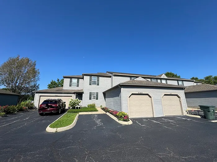 5643 Barney Ln — Photo 2