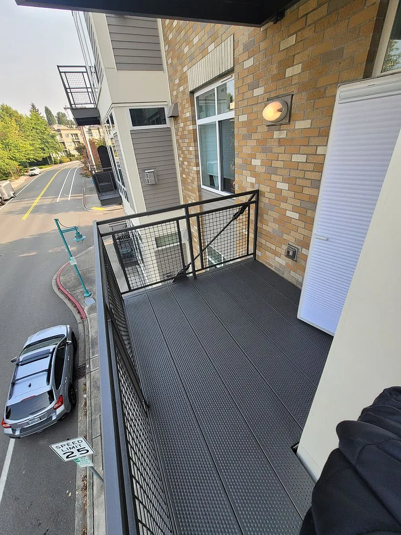Spacious Kirkland Central Condo for Rent. — Photo 3