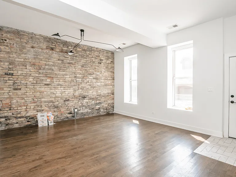 1418 W Blackhawk St #1F — Photo 18
