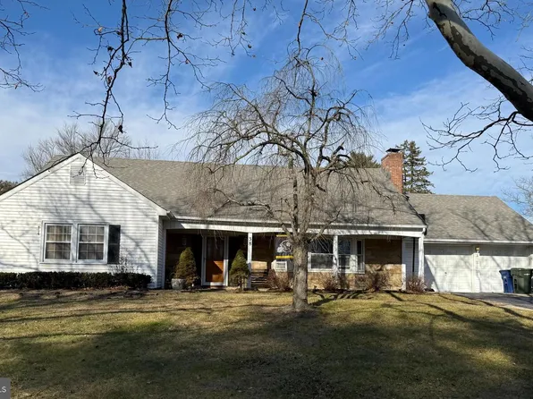 38 Tidewater Ln, Willingboro, NJ 08046