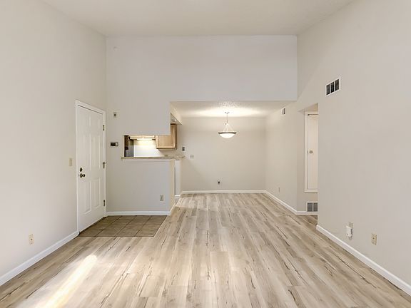4th image of 10253 E Peakview Ave APT B-203