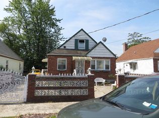 22136 112th Rd, Queens Village, NY 11429