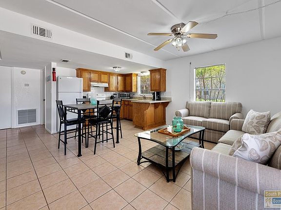 2nd image of 108 E Oleander St APT 102