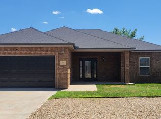 205 Almond Tree Ln, Clovis, NM 88101