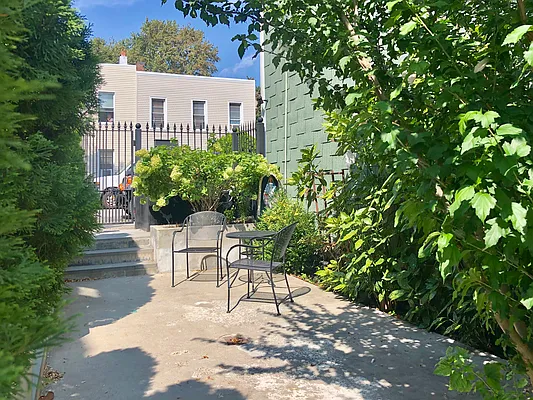 Rented by Douglas Elliman | media 23