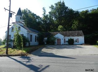 845 Locust St, Mount Wolf, PA 17347