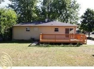 314 Fairfield Ave, Holly, MI