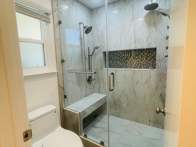 1150 Stafford Dr — Photo 31