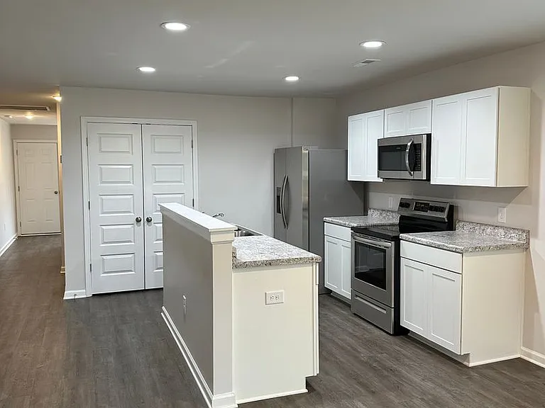 2122 Kilpatrick Ln — Photo 11