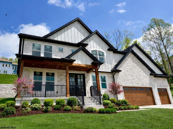 102 Iris Ln, Morgantown, WV 26501
