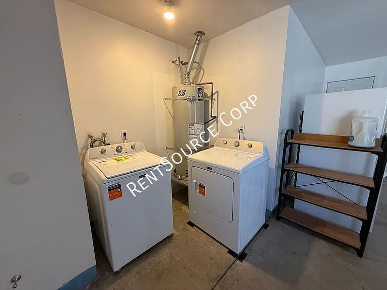 2501 Summerchase Ave — Photo 18