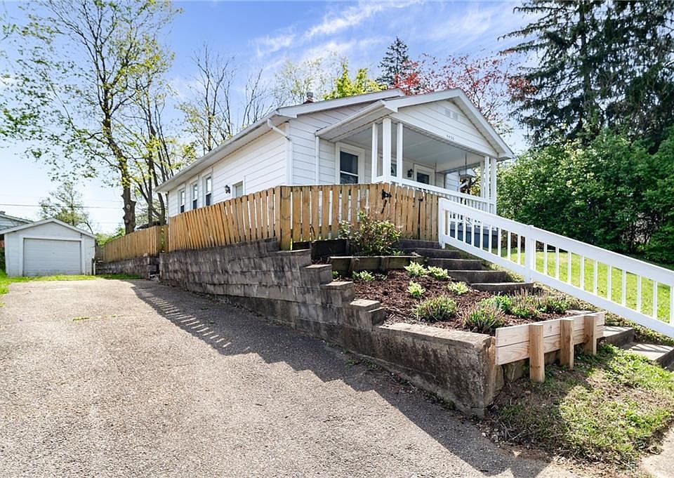 1st image of 4426 Varney Ave