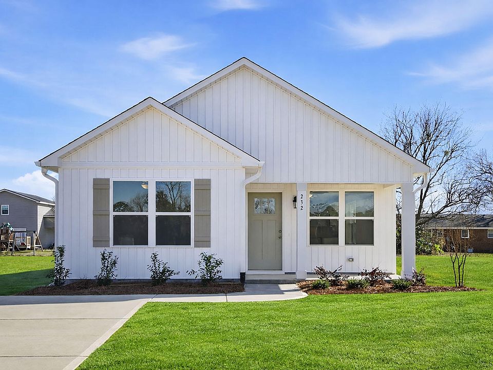 1st image of 232 Rae St