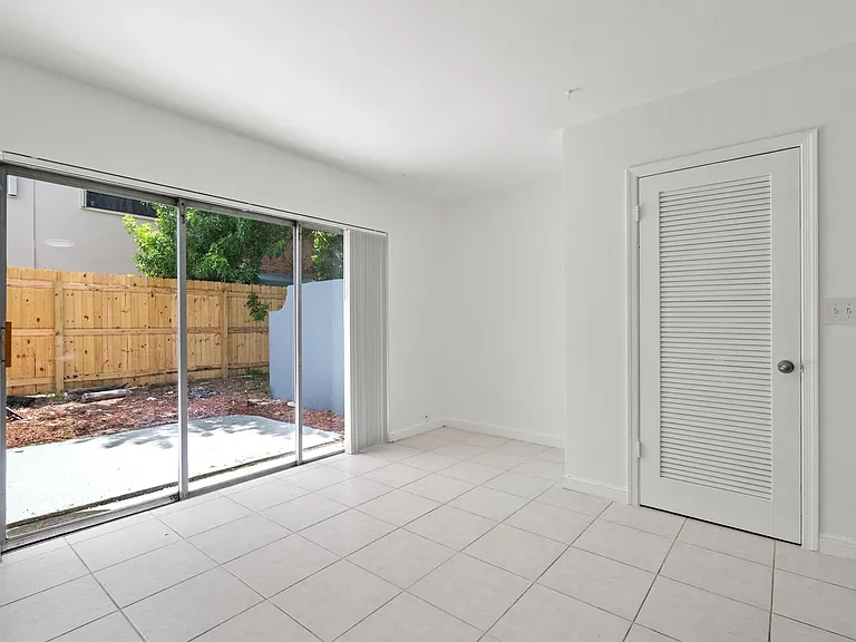 Vista Townhomes — Photo 18