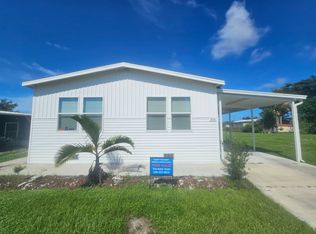 576 Leopard Ln #576, North Fort Myers, FL 33917
