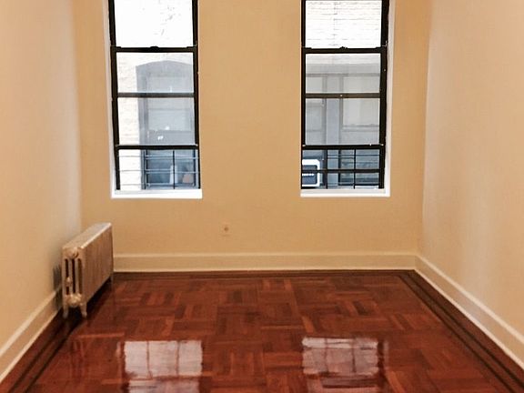 2nd image of 2841 34th St APT 23