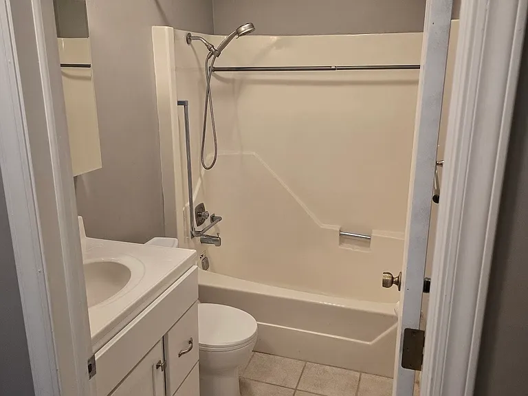 115 Willow Ct — Photo 12
