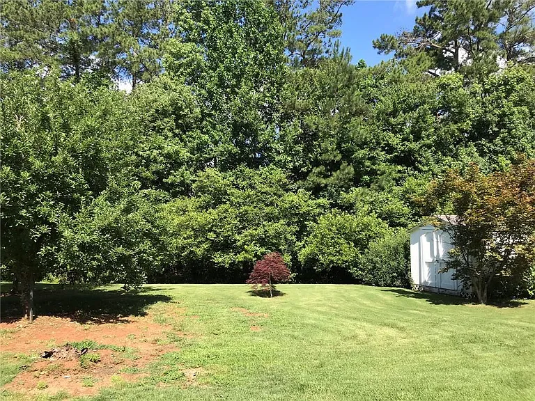 2017 Grove Park Ct — Photo 35