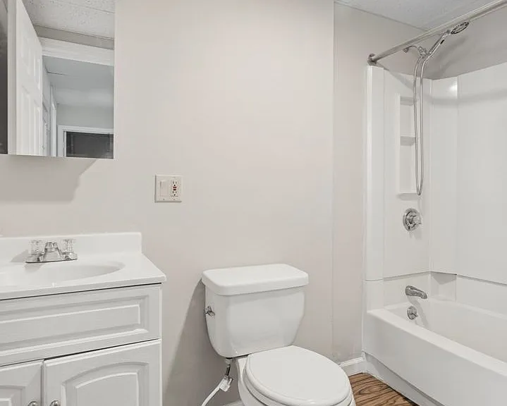 194 196 Lyman Street 53 #57-59 — Photo 18
