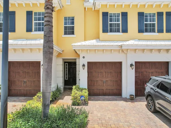206 Mariner Court, North Palm Beach, FL 33408