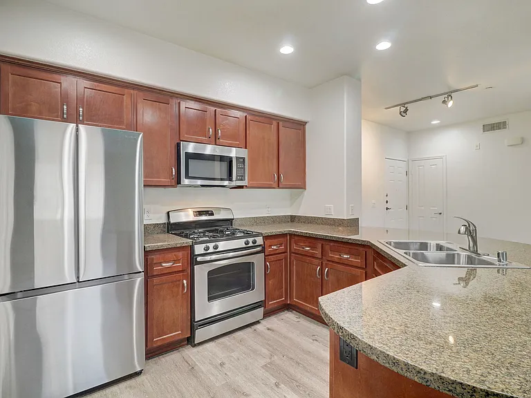 Kitchen - Victoria 2b/2b Floorplan