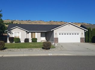 2889 Cascade Rdg, East Wenatchee, WA 98802