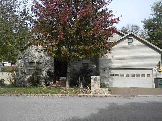 1st image of 438 E Dorton Blvd