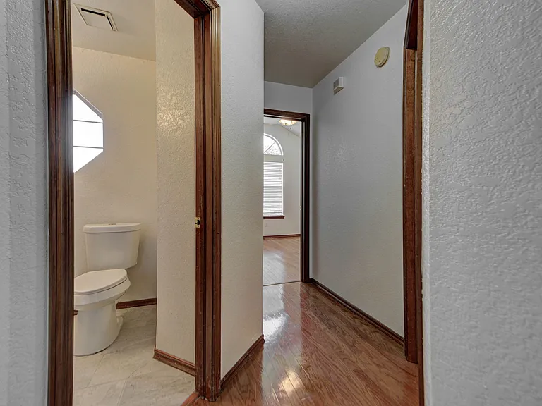 2809 E Lake Dr — Photo 15